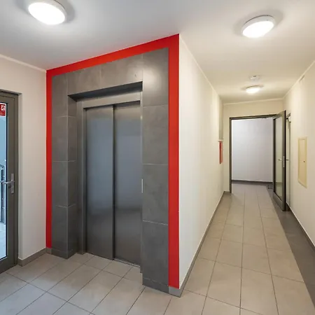 Apartmán Comfortable Krakowska With Free Parking By Renters Vratislav