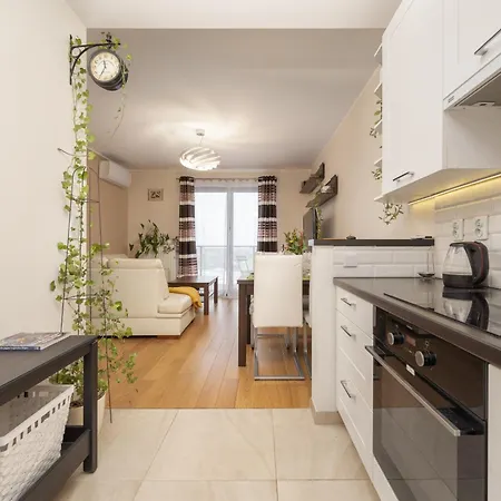 Comfortable Krakowska With Free Parking By Renters Wroclaw
