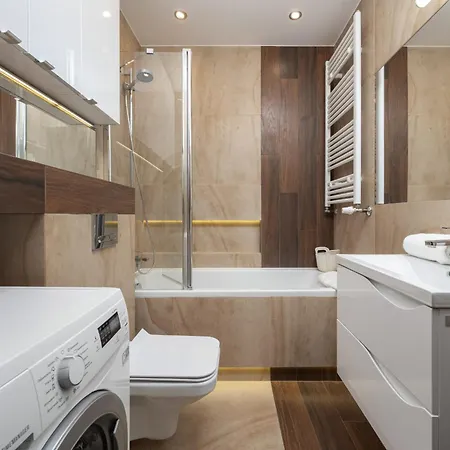 Comfortable Krakowska With Free Parking By Renters Apartment Wroclaw