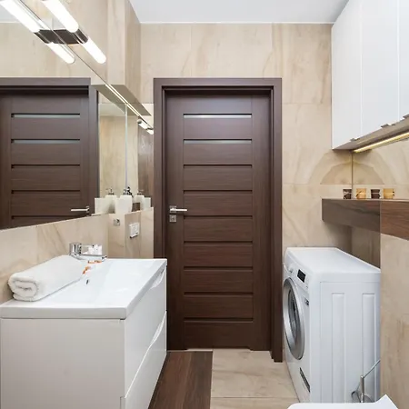 Apartmán Comfortable Krakowska With Free Parking By Renters