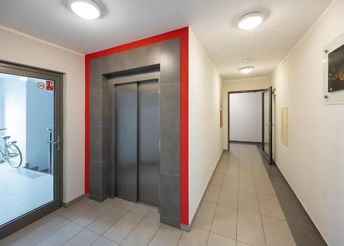 Apartment Comfortable Krakowska With Free Parking By Renters Wroclaw