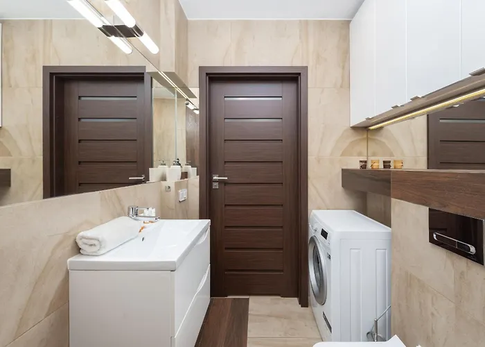 Apartment Comfortable Krakowska With Free Parking By Renters