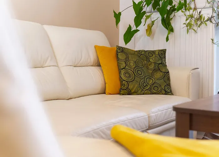 Comfortable Krakowska With Free Parking By Renters Apartment