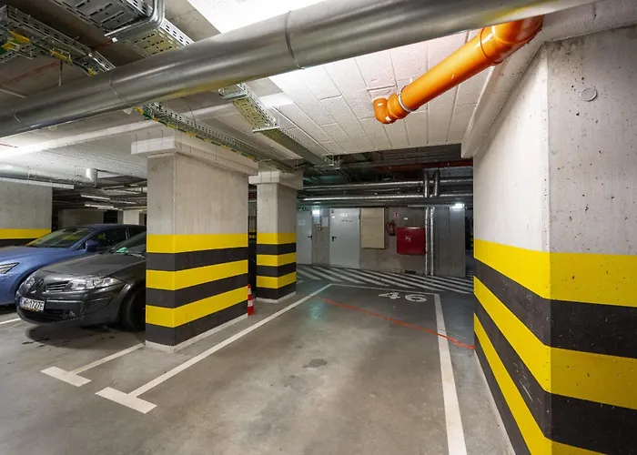 Comfortable Krakowska With Free Parking By Renters