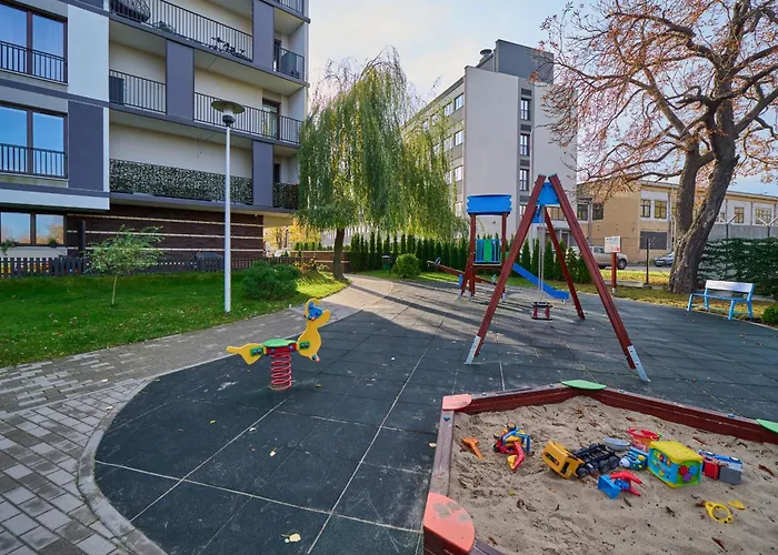 Comfortable Krakowska With Free Parking By Renters *